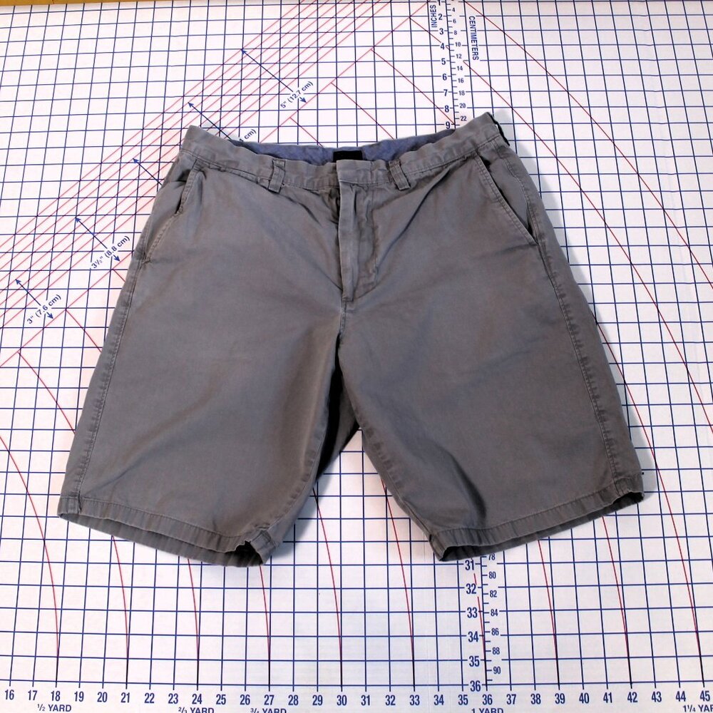 2/$10 J. Crew Club Men's Gray Flat Front Chino Shorts 33/10.5 AS IS